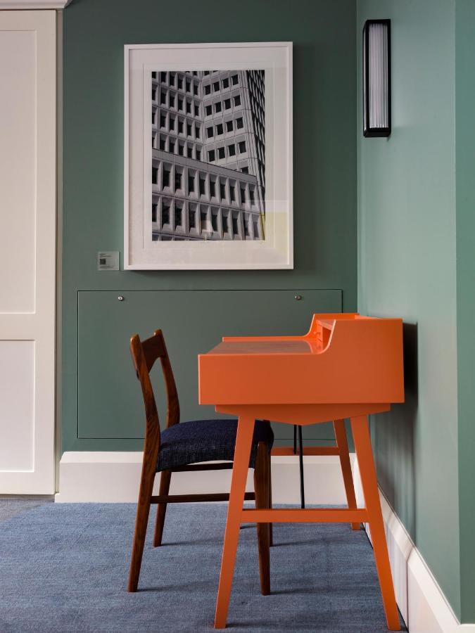 The Observatory Hotel Christchurch Exterior photo A small desk in a home office